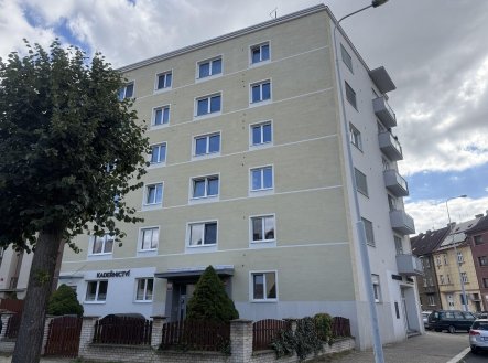 Pronájem bytu, 2+1, 75 m²