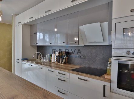 Prodej bytu, 5+kk, 118 m²