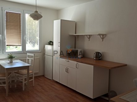 Pronájem bytu, 1+1, 39 m²