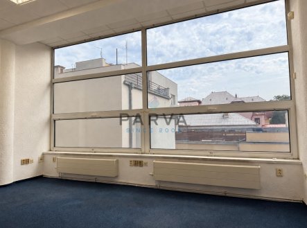 Pronájem kanceláře, 32 m²