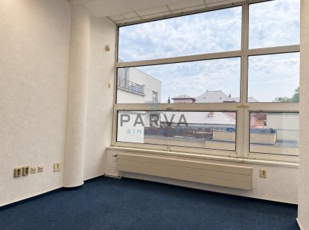Pronájem kanceláře, 32 m²