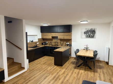 Pronájem domu/vily, 100 m² obrázek