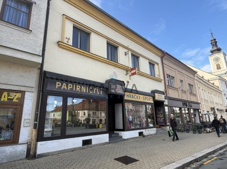 Pronájem obchodní prostory, 100 m²