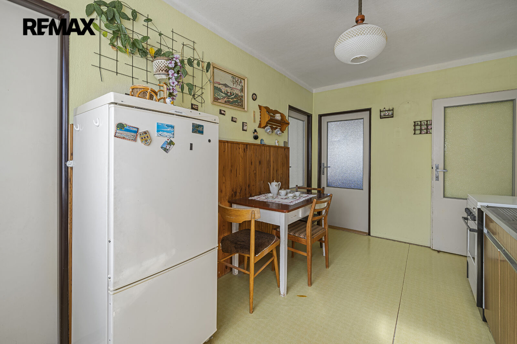 a7408534-copy.jpg