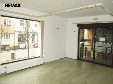 Pronájem obchodní prostory, 120 m²