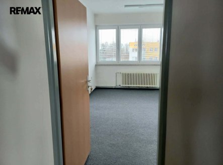 Pronájem kanceláře, 17 m²