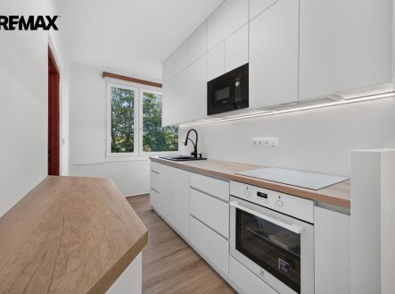 Pronájem bytu, 4+1, 75 m²