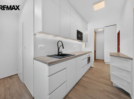 Pronájem bytu, 4+1, 75 m²