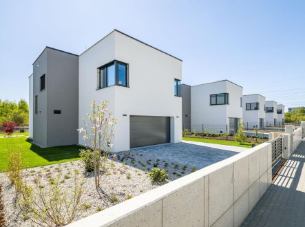 Prodej domu/vily, 295 m²
