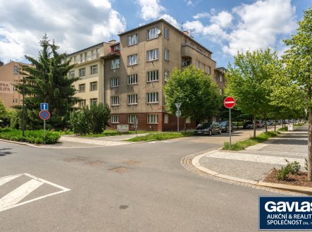 Prodej nájemního domu, 1 301 m²