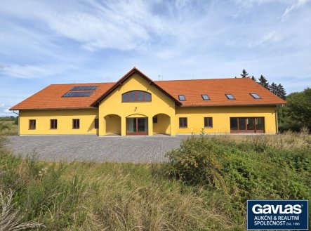 Prodej komerčního objektu, jiný, 570 m²