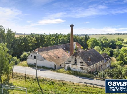 Prodej pozemku pro komerční výstavbu, 12 765 m²