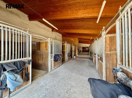 Prodej zemědělského objektu, 166 477 m²