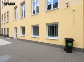 Pronájem skladu, 520 m²