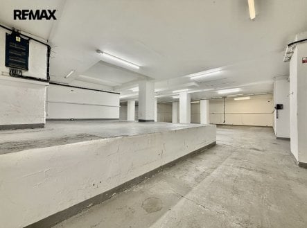 Pronájem skladu, 520 m²