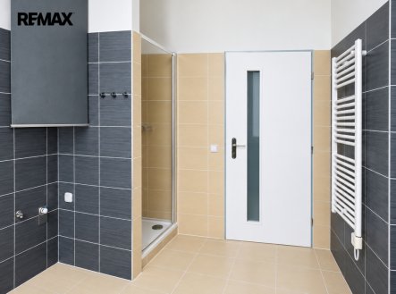 Pronájem bytu, 1+kk, 38 m²