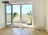 Pronájem bytu, 2+kk, 66 m²