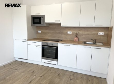 Pronájem bytu, 2+kk, 66 m²