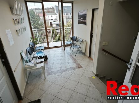 Pronájem komerčního objektu, jiný, 56 m²