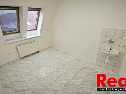 Pronájem kanceláře, 56 m²