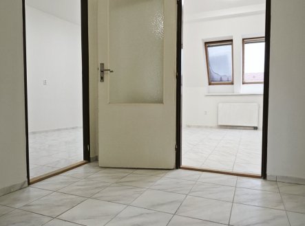 Pronájem kanceláře, 56 m²