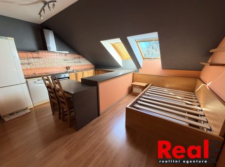 Pronájem bytu, 2+kk, 48 m²