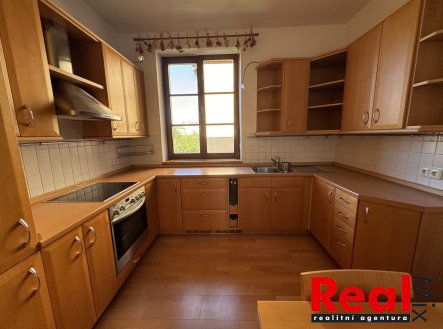 Pronájem bytu, 2+1, 75 m²