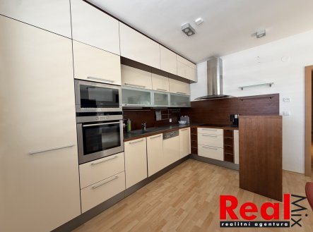 Pronájem bytu, 3+kk, 105 m²