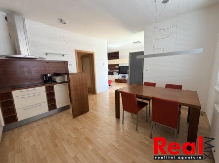 Pronájem bytu, 3+kk, 105 m²