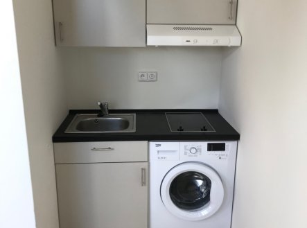 Pronájem bytu, 1+kk, 31 m²