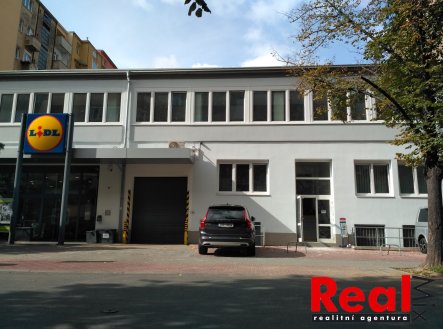 Pronájem kanceláře, 33 m²