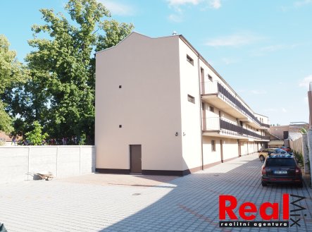 Pronájem bytu, 1+kk, 47 m²