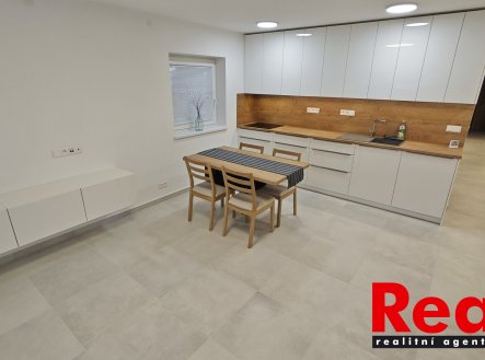Pronájem bytu, 3+kk, 85 m²
