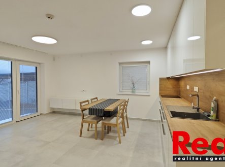 Pronájem bytu, 3+kk, 85 m²