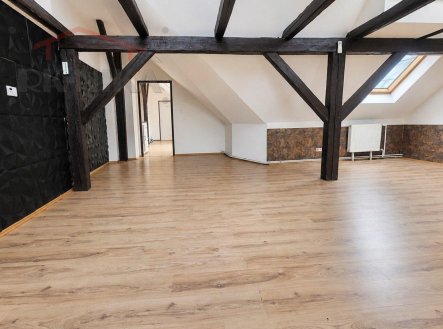 Pronájem kanceláře, 65 m²