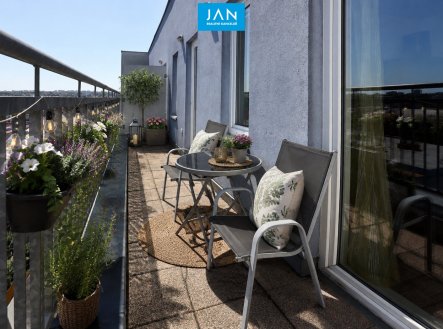 Pronájem bytu, 3+kk, 125 m²