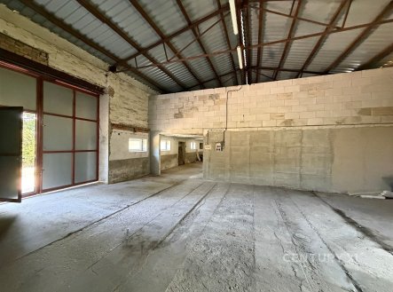 Pronájem skladu, 255 m²
