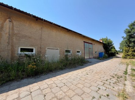Pronájem skladu, 255 m²