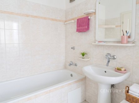 . | Pronájem bytu, 2+1, 67 m²