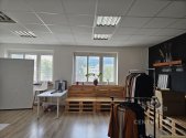 Pronájem - kanceláře, 240 m²
