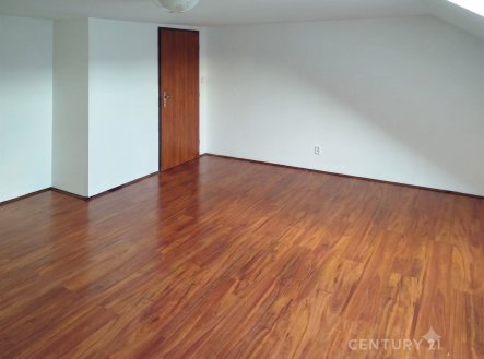 Pronájem domu/vily, 90 m²