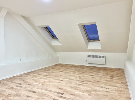 Pronájem bytu, 3+1, 88 m²