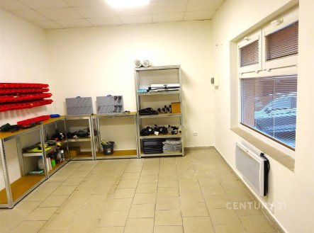 Pronájem obchodní prostory, 33 m²