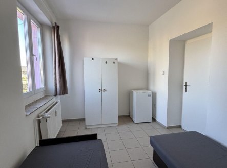 Pronájem - nájemní dům, 120 m²