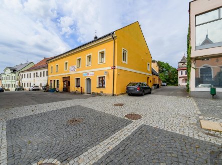 Prodej nájemního domu, 390 m²