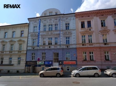 Pronájem kanceláře, 90 m²