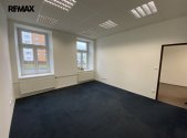 Pronájem kanceláře, 222 m²