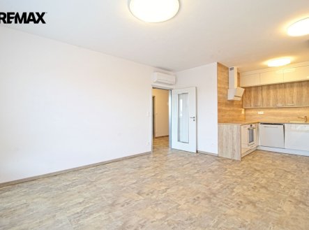 Pronájem bytu, 2+kk, 66 m²