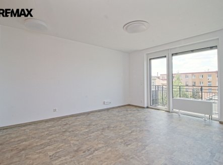 Pronájem bytu, 2+kk, 66 m²