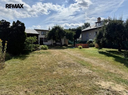 Pronájem pozemku, zahrada, 818 m² obrázek